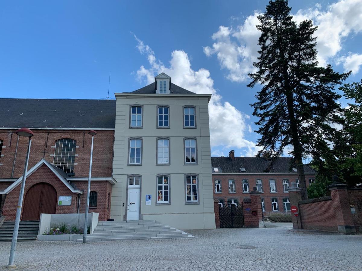 De Lotuspoort Met Mihr'S B&B In De Abdij Van Bornem Exteriör bild