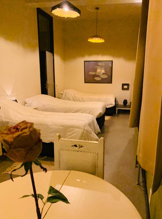 De Lotuspoort Met Mihr'S B&B In De Abdij Van Bornem Exteriör bild