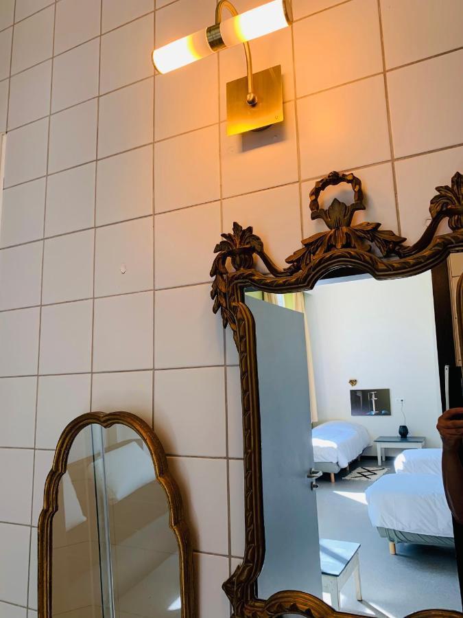 De Lotuspoort Met Mihr'S B&B In De Abdij Van Bornem Exteriör bild