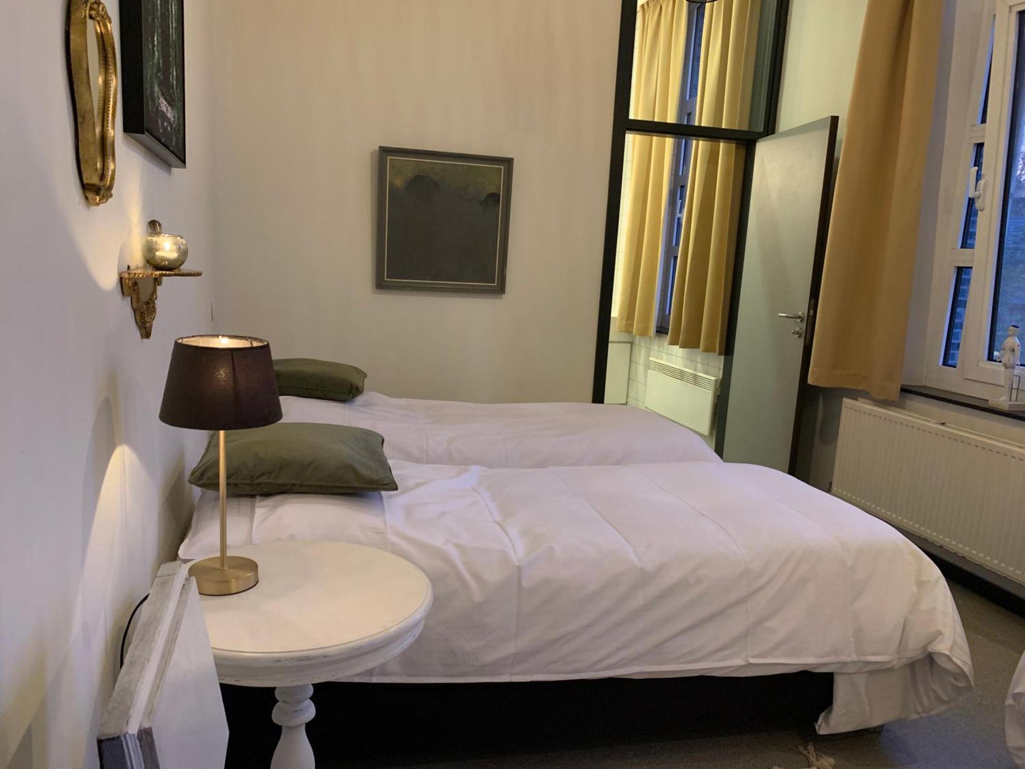 De Lotuspoort Met Mihr'S B&B In De Abdij Van Bornem Exteriör bild