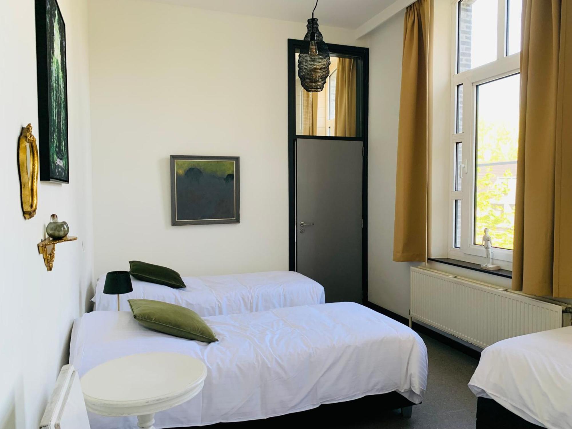 De Lotuspoort Met Mihr'S B&B In De Abdij Van Bornem Exteriör bild