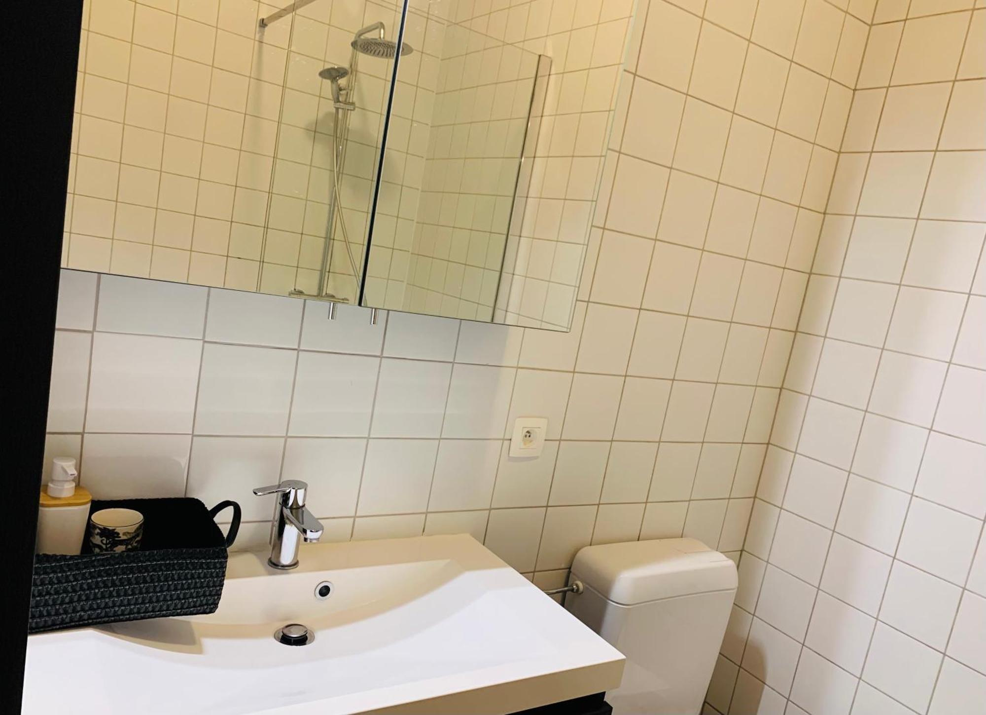 De Lotuspoort Met Mihr'S B&B In De Abdij Van Bornem Exteriör bild