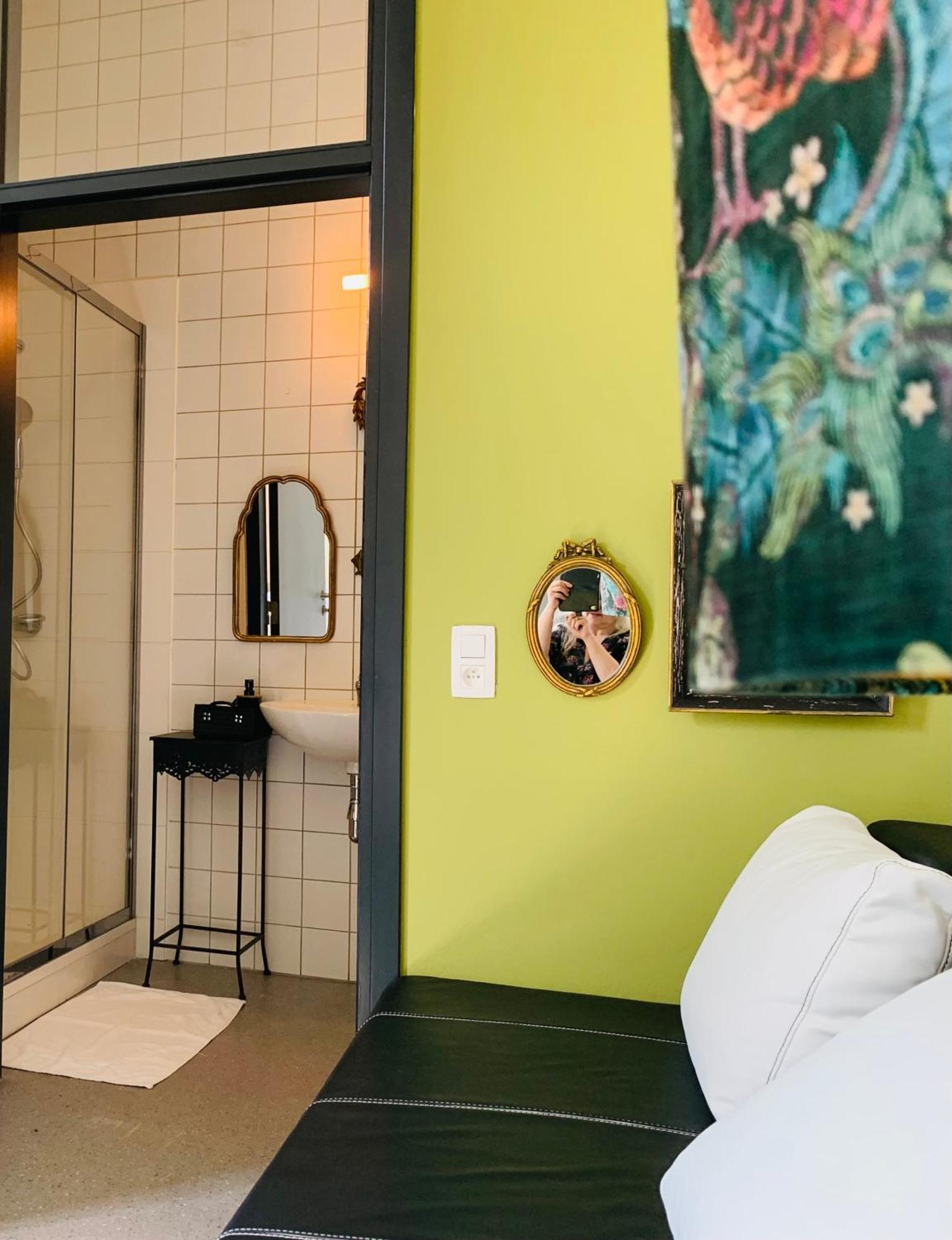 De Lotuspoort Met Mihr'S B&B In De Abdij Van Bornem Exteriör bild